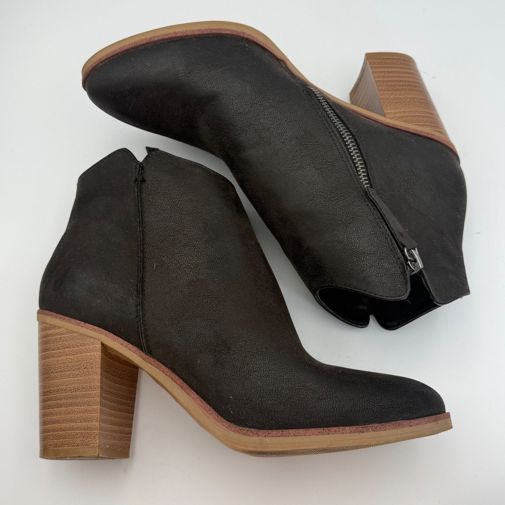 MIA Women Black Faux Leather Ankle Boots Pointed Toe Stacked Block Heel Size 8.5